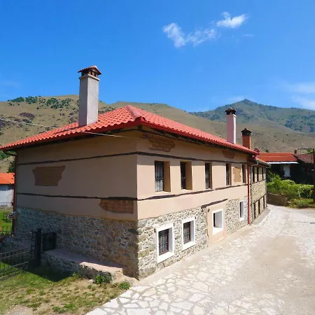 Dora's House At Prespes Country house *